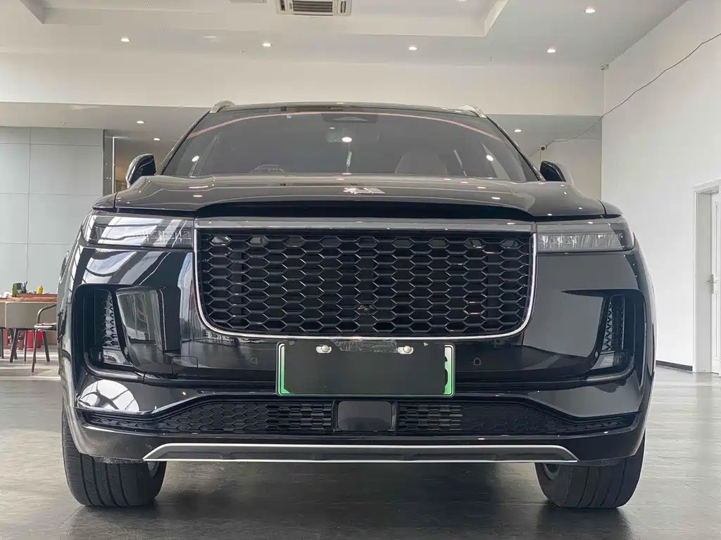 Li Auto ONE 2020 6 мест