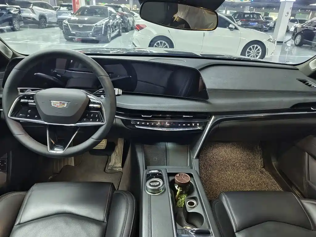 Cadillac CT6 — миниатюра 7