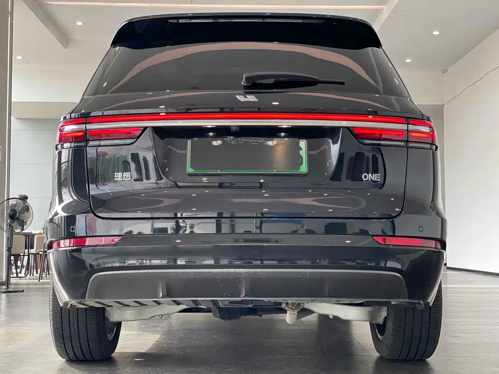 Li Auto ONE 2020 6 мест