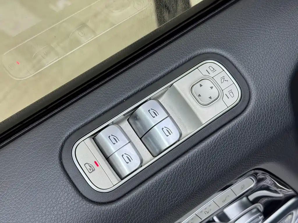 Mercedes-Benz G-Class — миниатюра 15