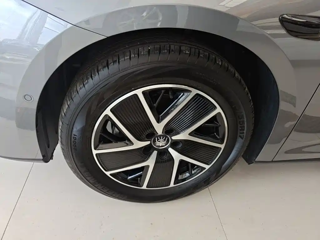 BYD Qin L — миниатюра 23