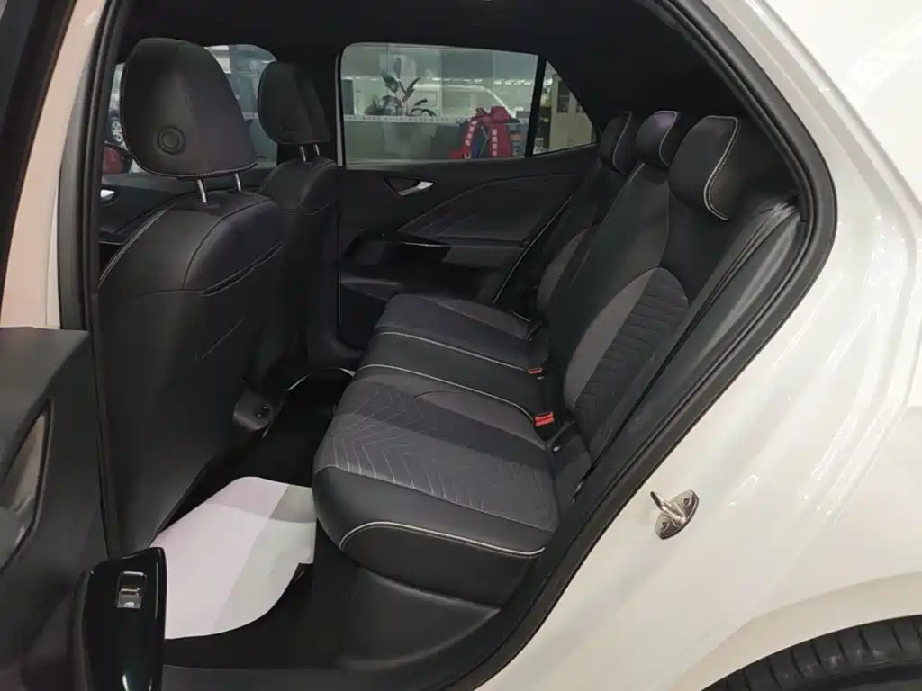 Volkswagen ID.3 — миниатюра 17