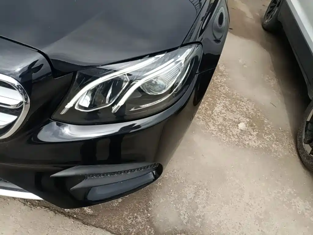 Mercedes-Benz E-Class — миниатюра 24