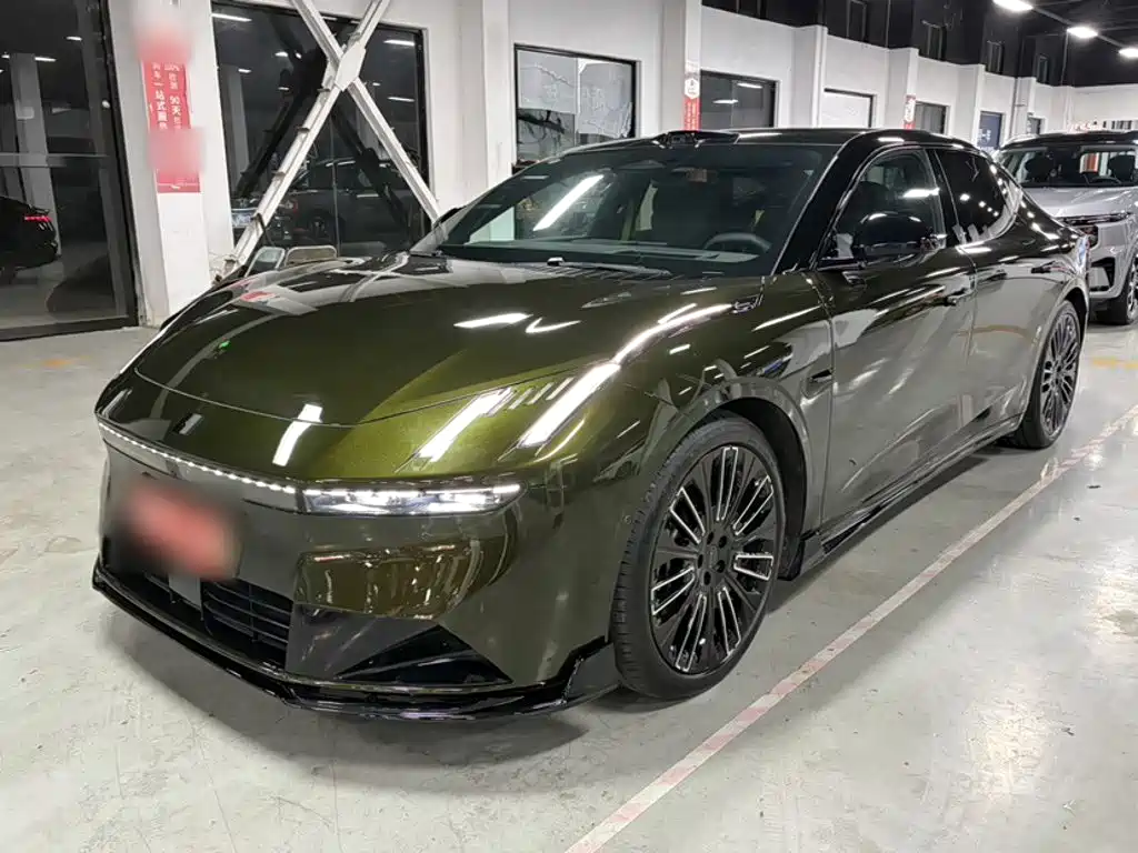 Lynk & Co 10