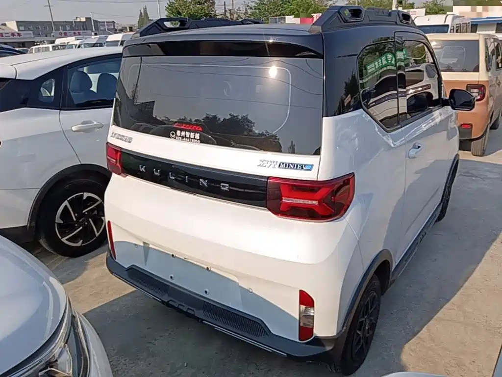 Wuling MINIEV — миниатюра 7