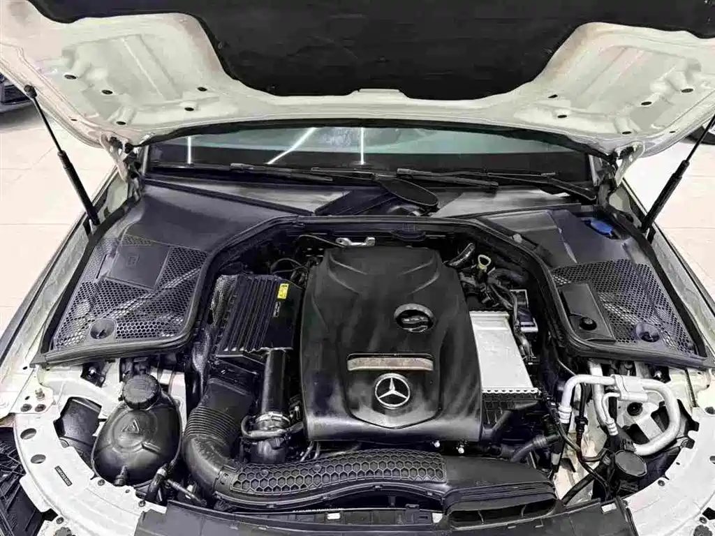 Mercedes-Benz C-Class — миниатюра 9