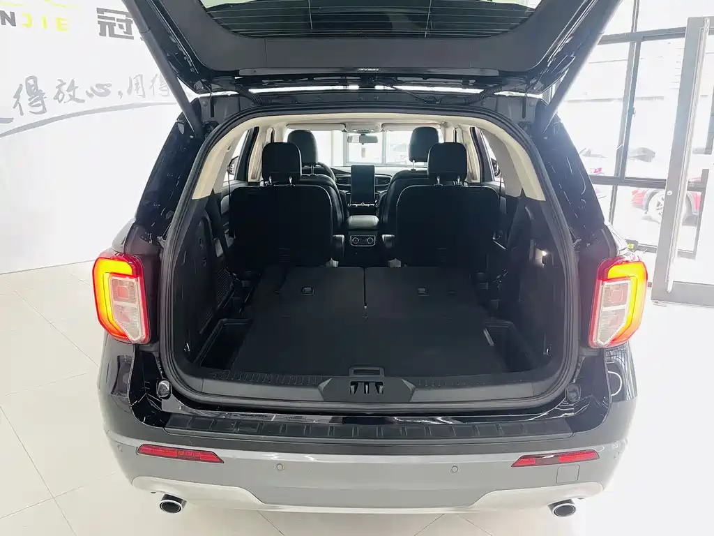Ford Explorer — миниатюра 17