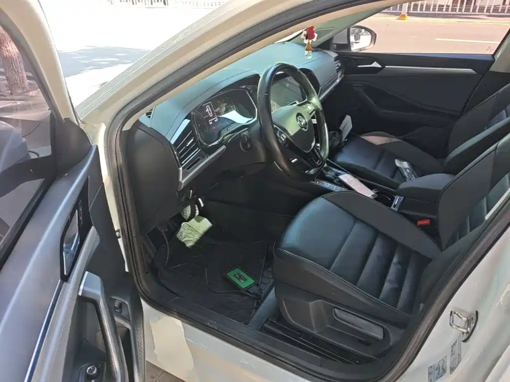Volkswagen Sagitar — миниатюра 16