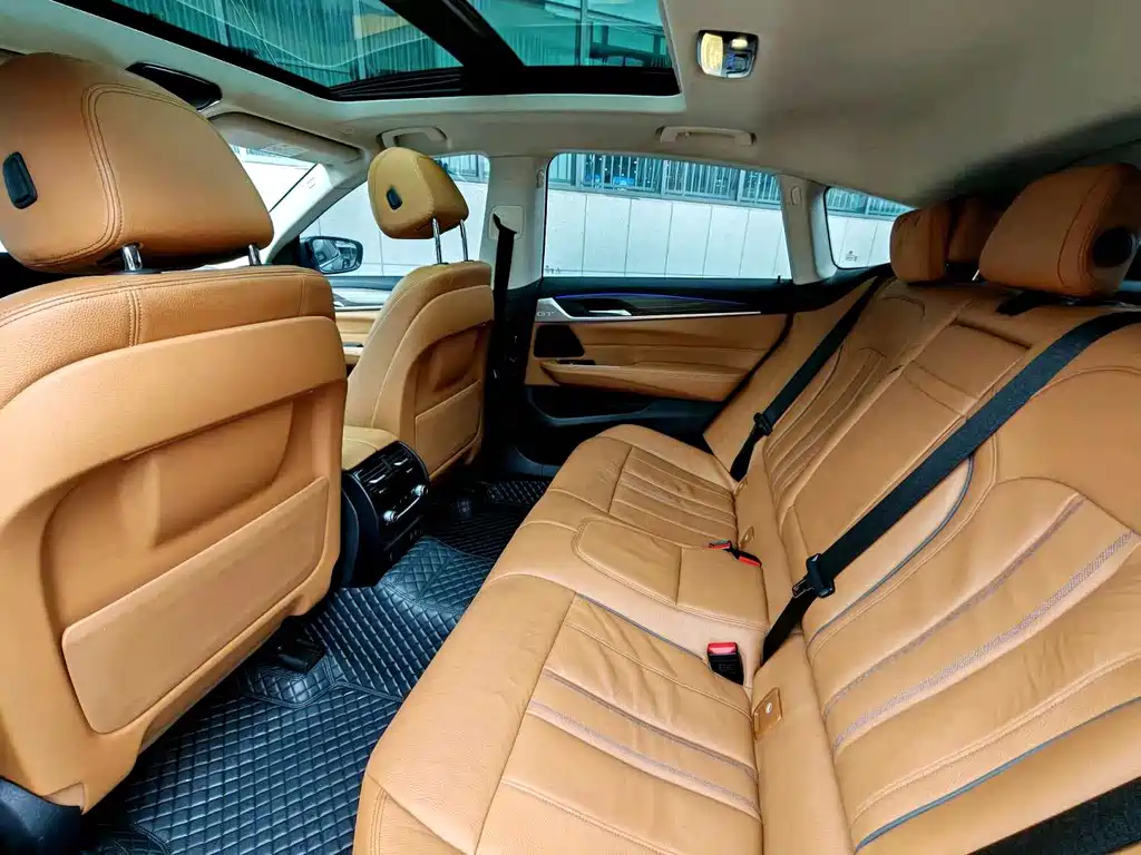BMW 6 Series GT — миниатюра 8