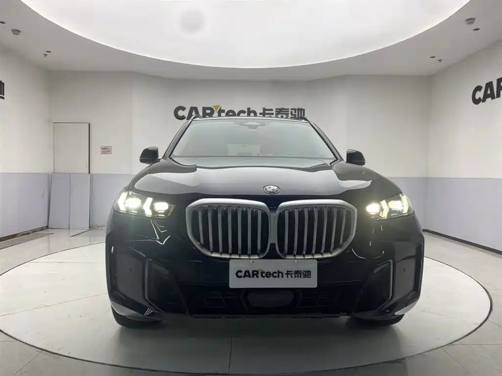 BMW X5 2023 xDrive 30Li Premium M Sport