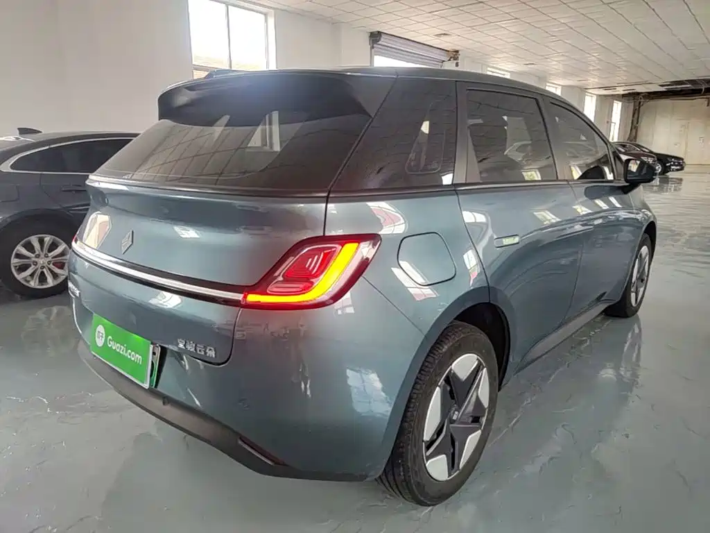Baojun Yunduo — миниатюра 7