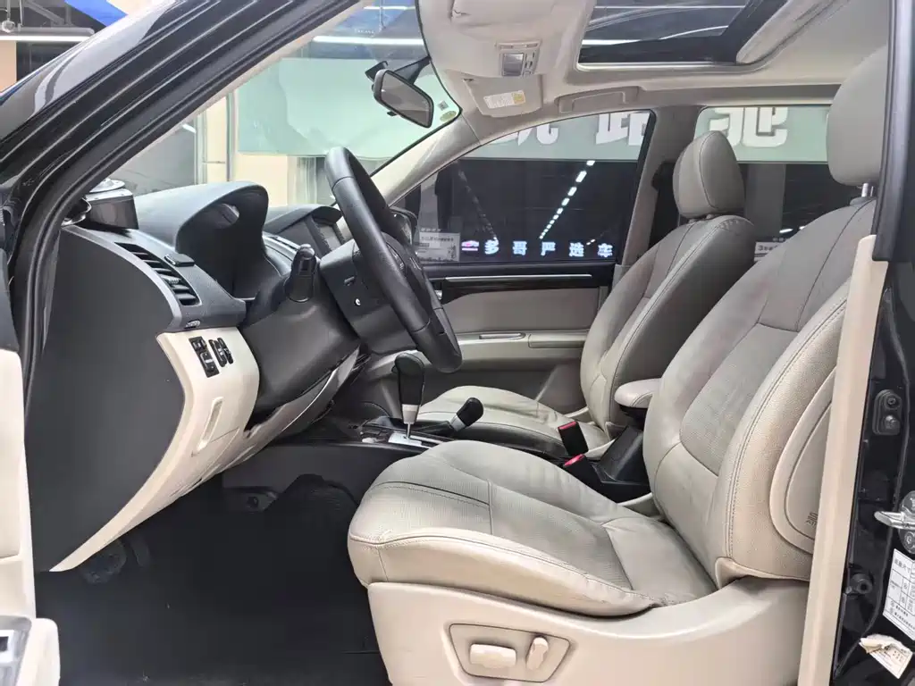 Mitsubishi Pajero Sport 2013 3.0L AT Flagship