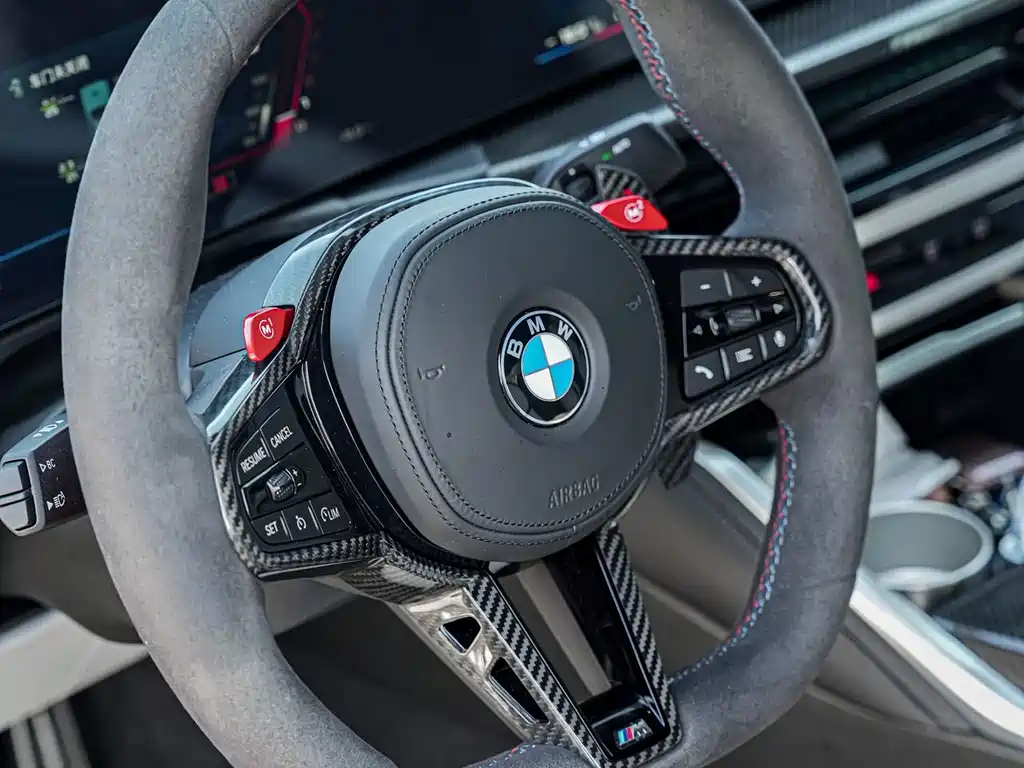 BMW M4 — миниатюра 5