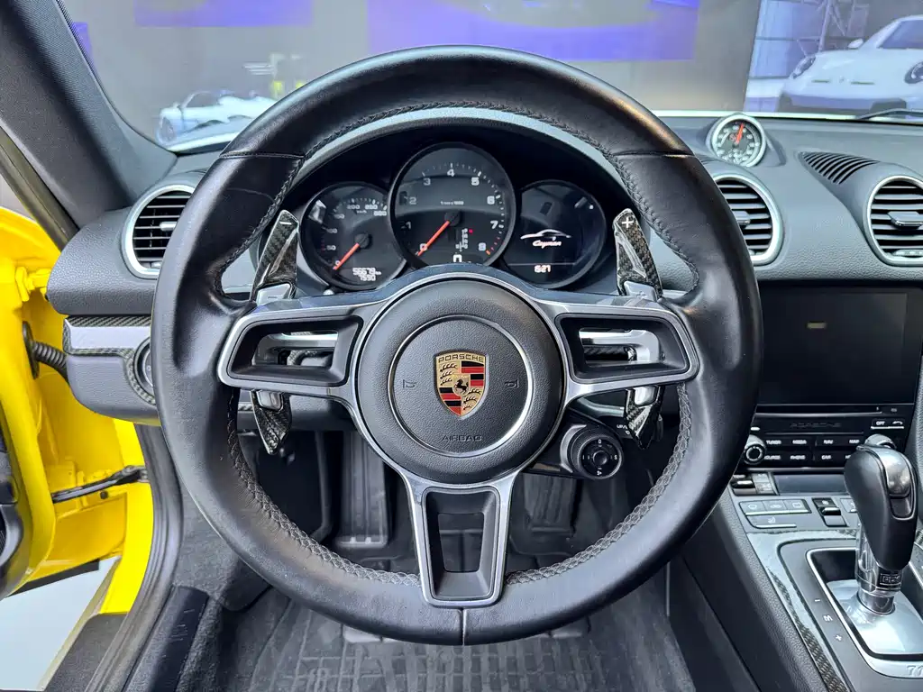Porsche 718 2018 Cayman 2.0T