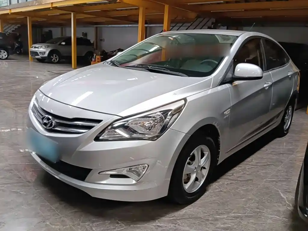 Hyundai Verna — миниатюра 2