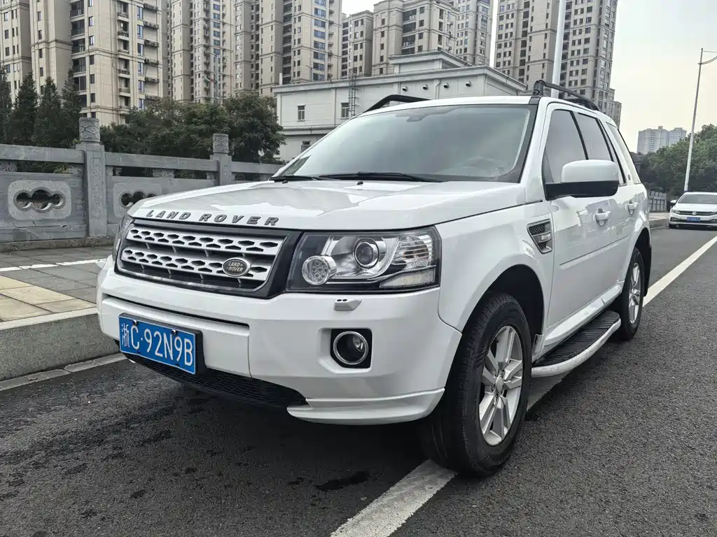 Land Rover Freelander 2