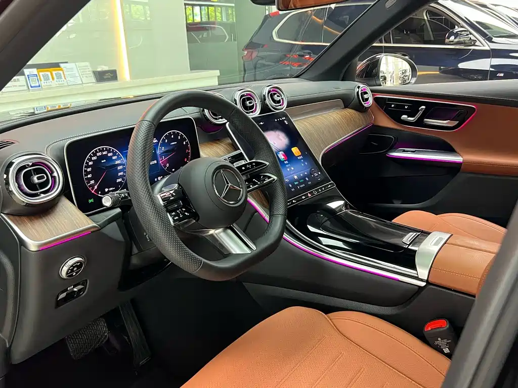 Mercedes-Benz GLC 2025 GLC 300 L 4MATIC 5 мест