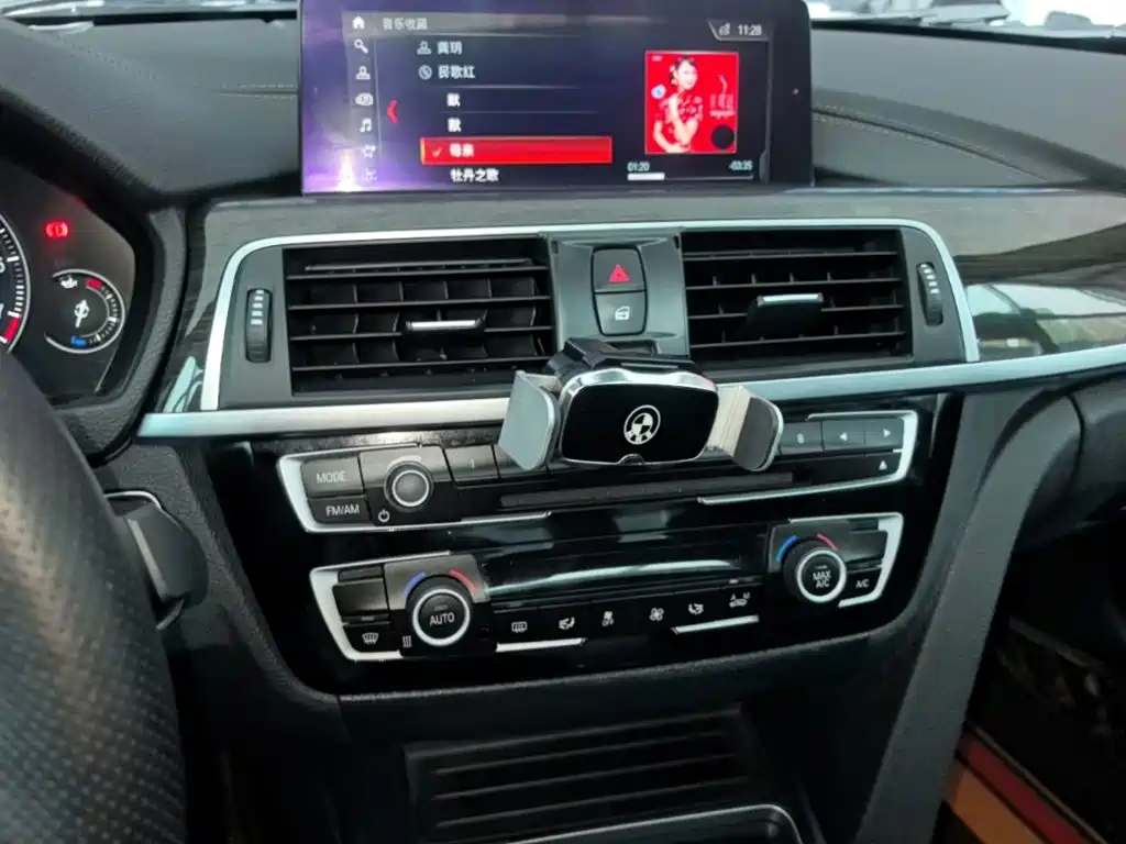 BMW 3 Series — миниатюра 13