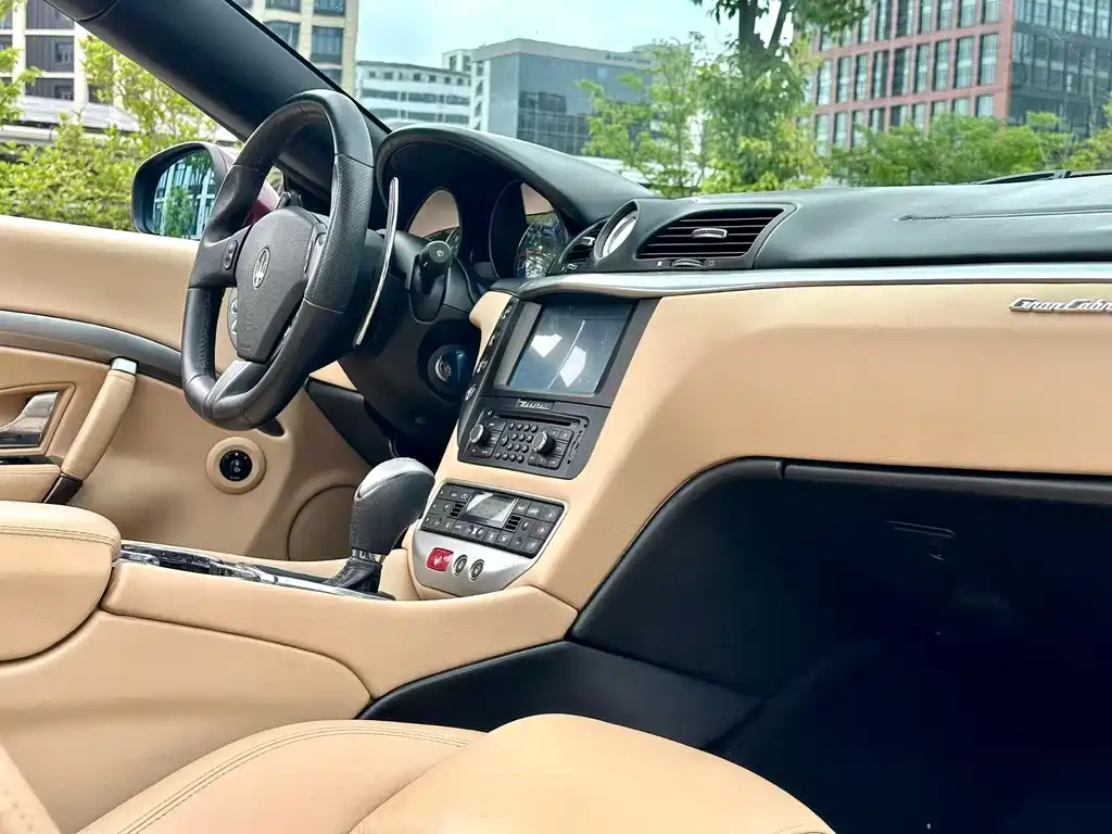 Maserati GranCabrio — миниатюра 13
