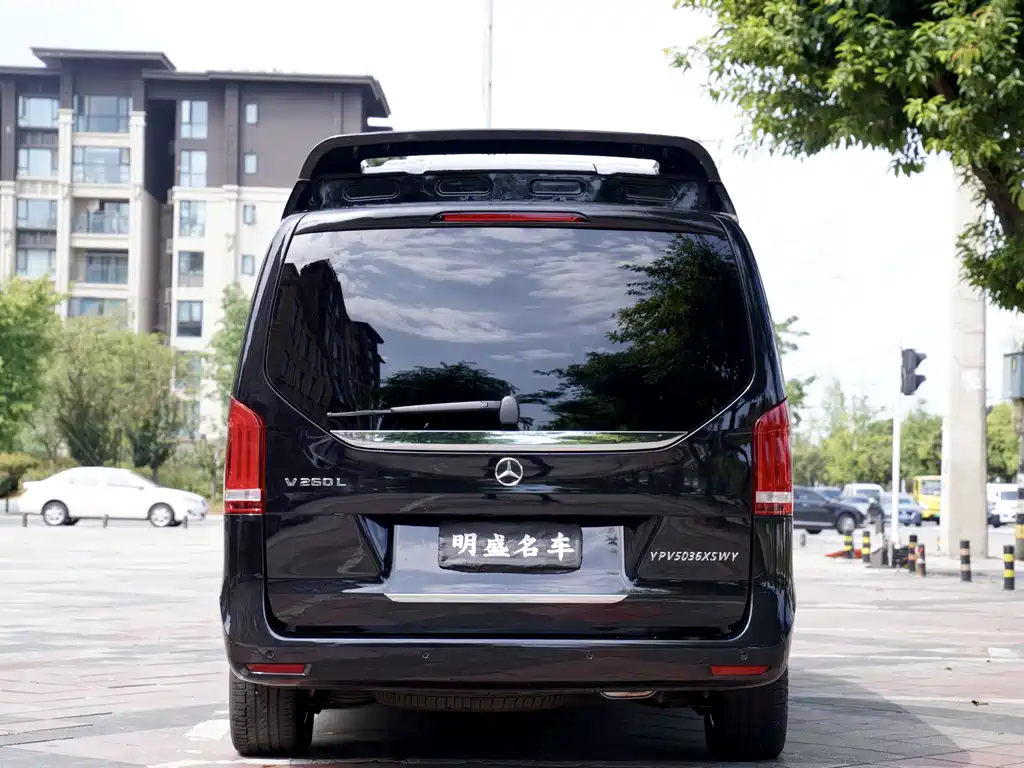 Mercedes-Benz V-Class — миниатюра 30