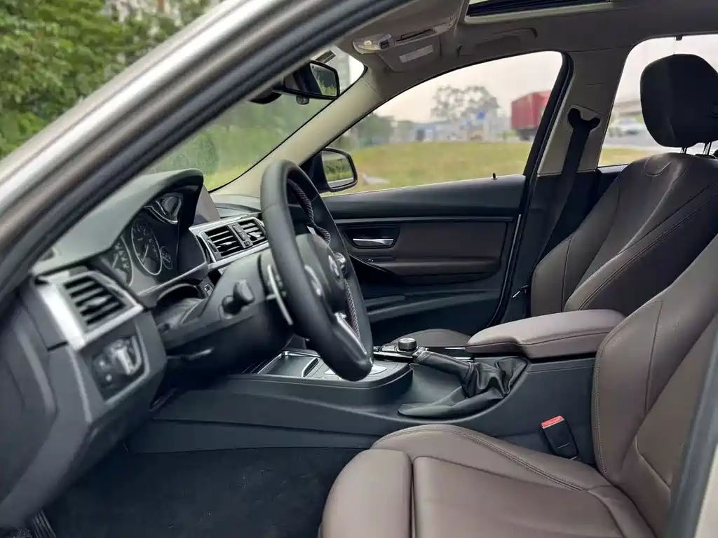 BMW 3 Series — миниатюра 7