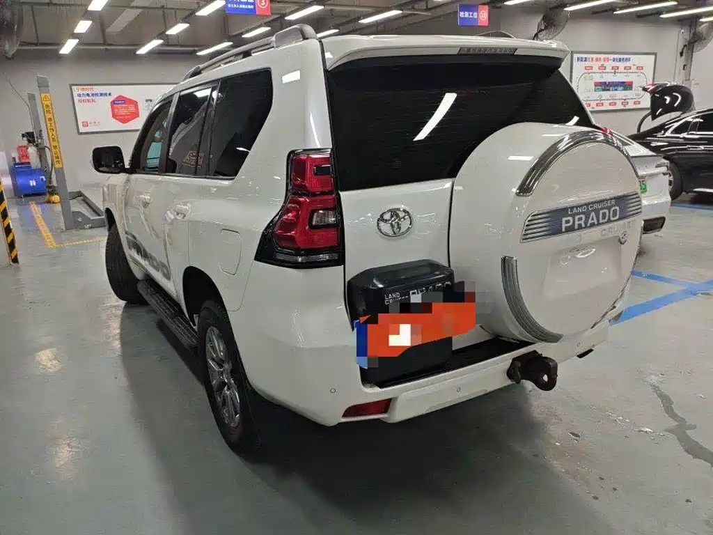 Toyota Prado (Import) — миниатюра 5
