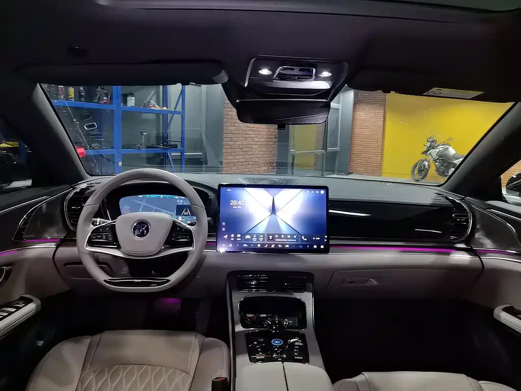 BYD Han — миниатюра 11