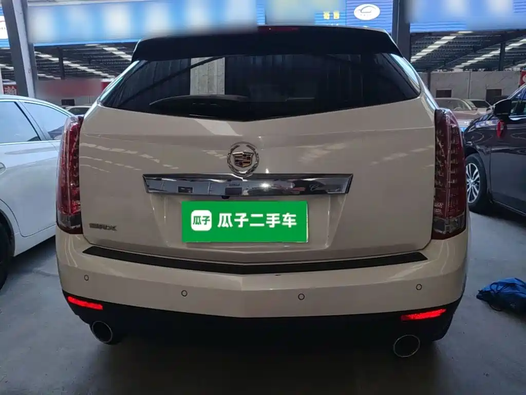 Cadillac SRX — миниатюра 6