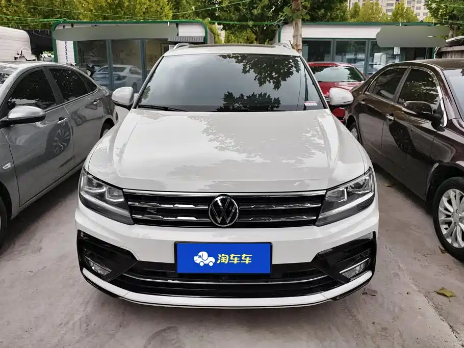 Volkswagen Tiguan L — миниатюра 2