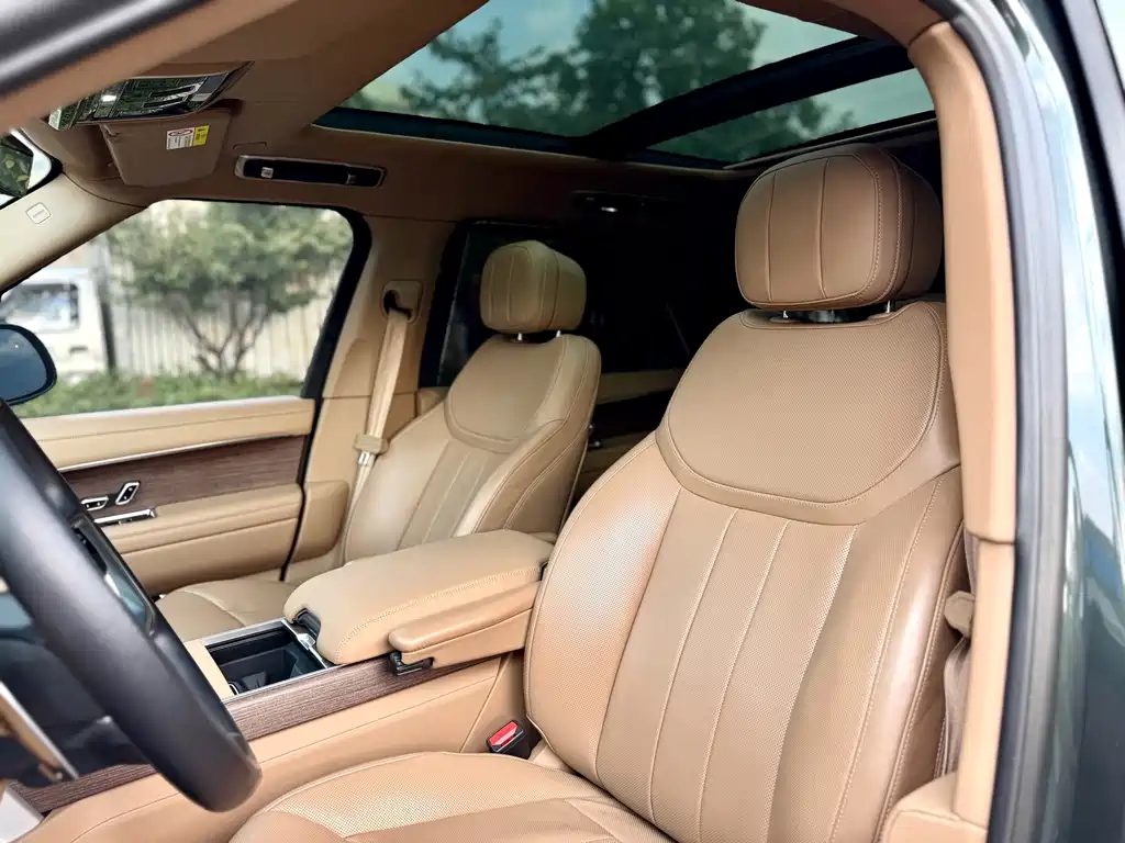 Land Rover Range Rover — миниатюра 13