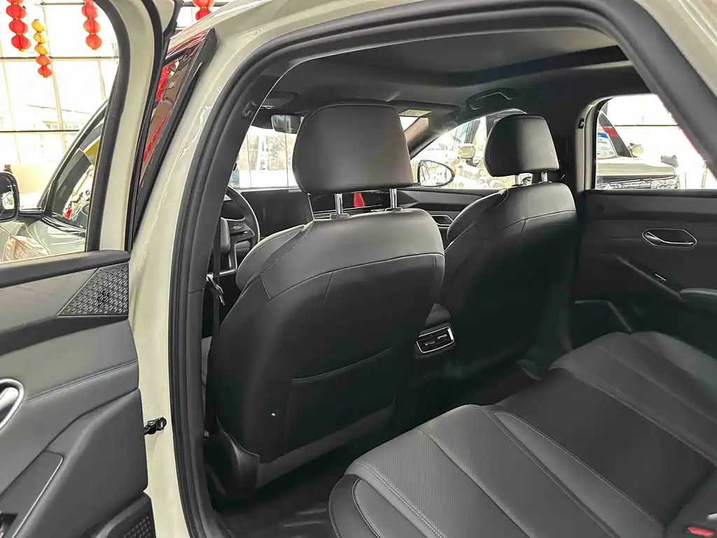BYD Qin L — миниатюра 5
