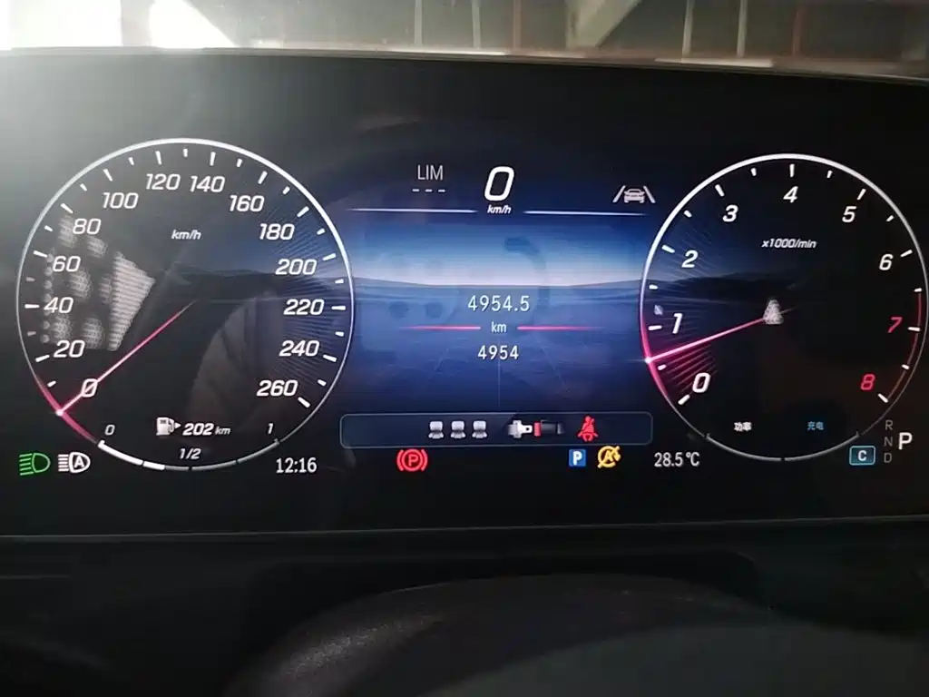 Mercedes-Benz C-Class — миниатюра 14