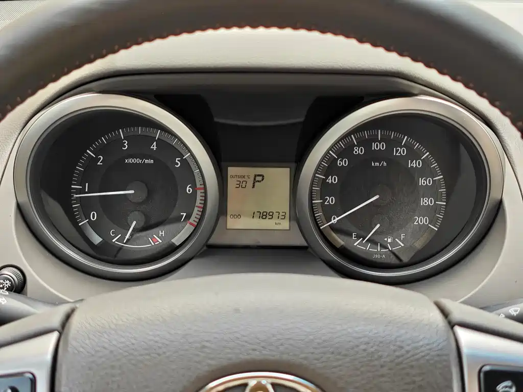 Toyota Prado (Import) — миниатюра 18