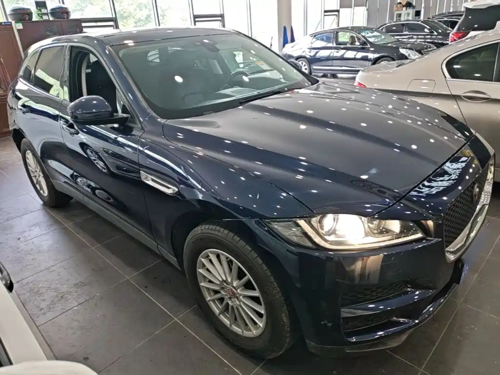 Jaguar F-PACE — миниатюра 4