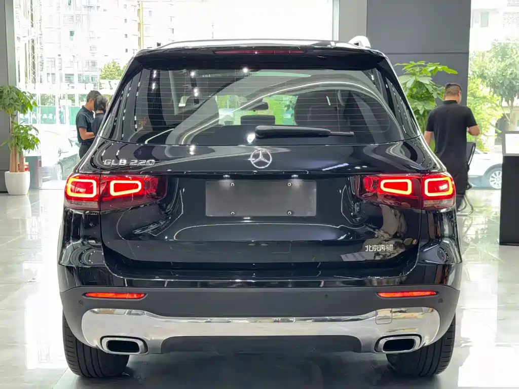 Mercedes-Benz GLB — миниатюра 7