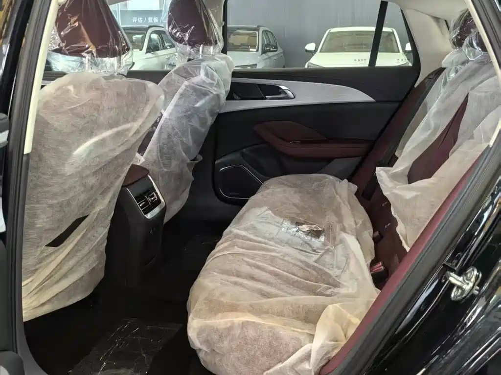 Hongqi H5 PHEV 2025 130