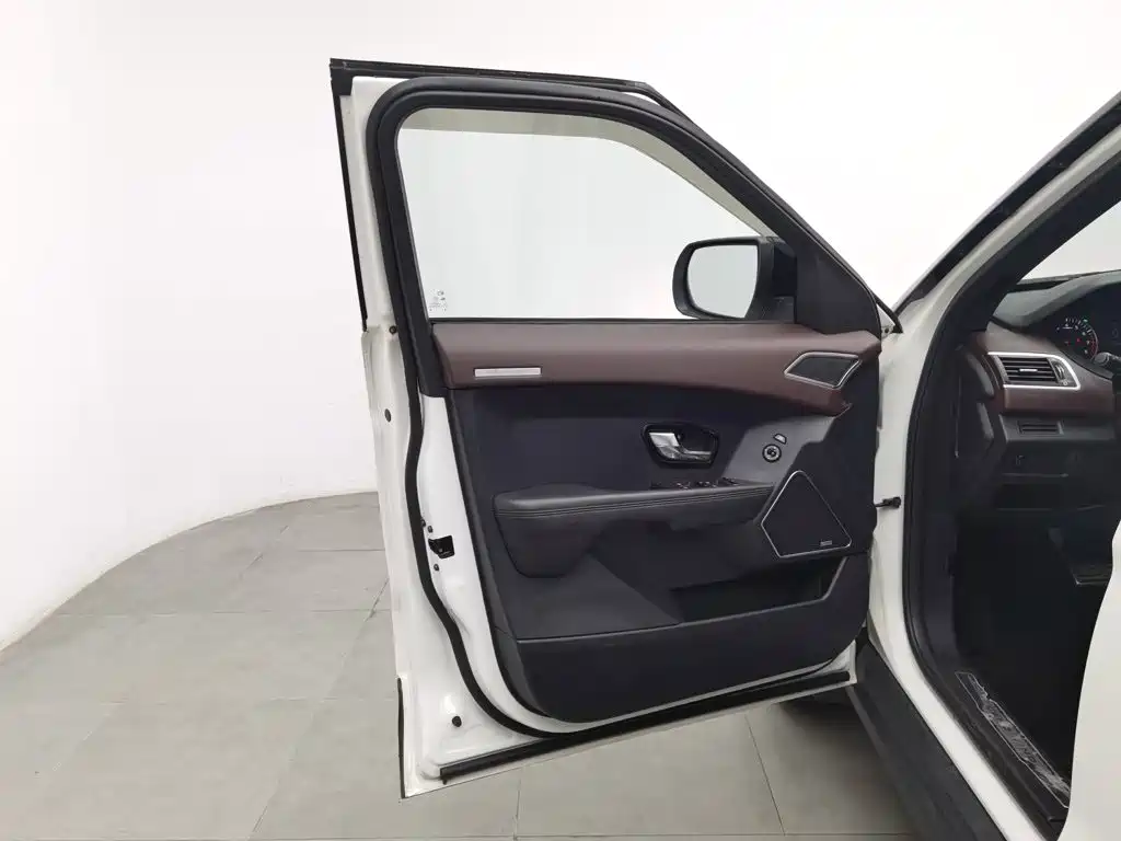 Landwind Landwind X7 — миниатюра 8