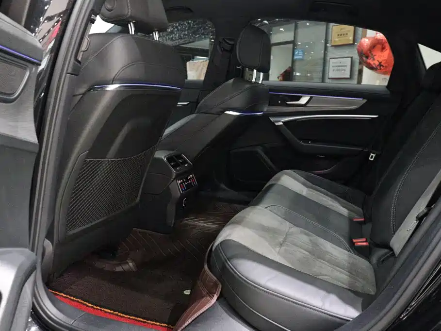 Audi A6L — миниатюра 7