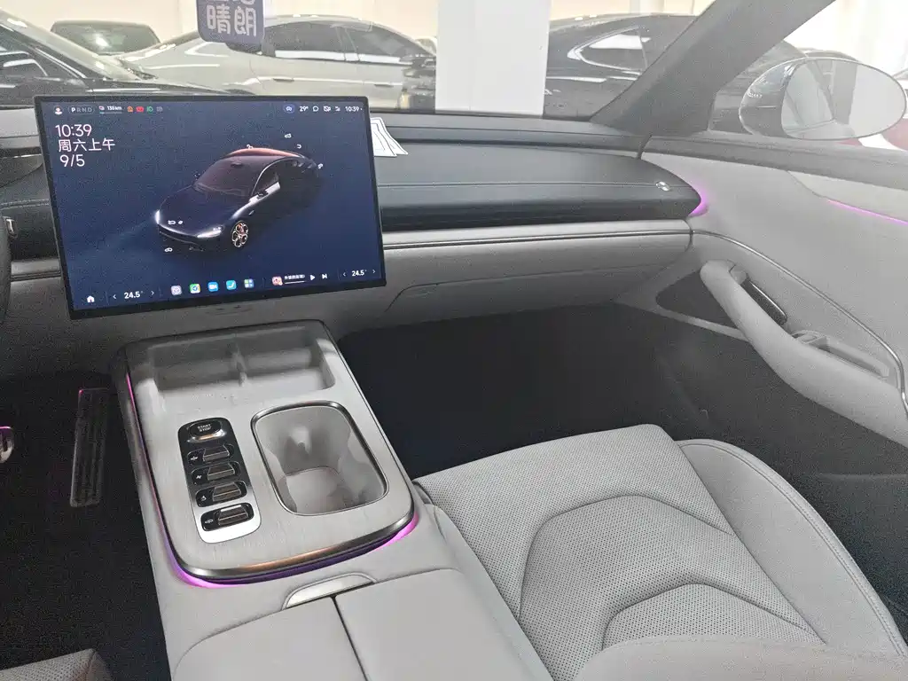 Xiaomi SU7 — миниатюра 13