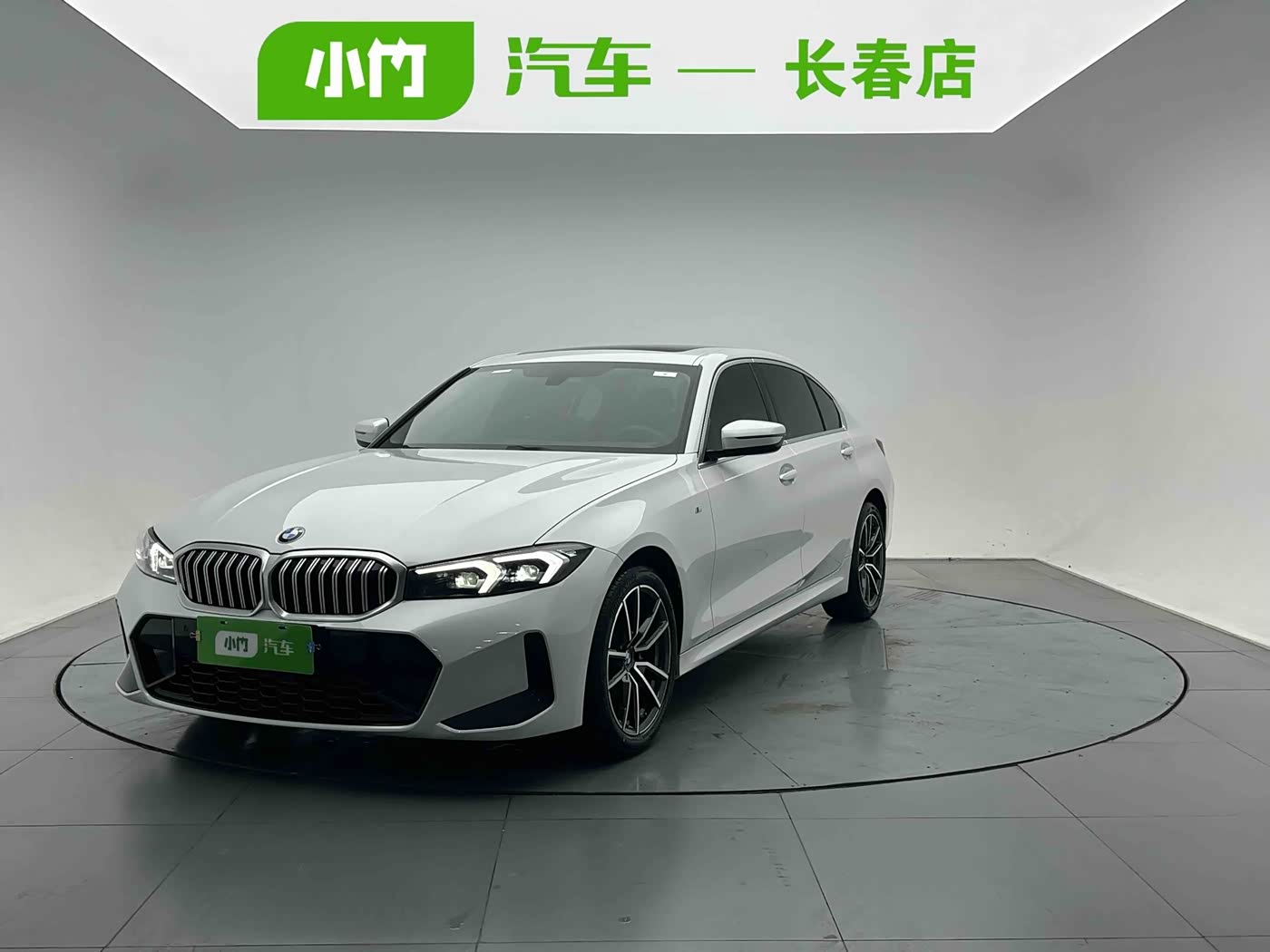 BMW 3 Series 2.0 л 2023 г. Белый, пробег 10800 км