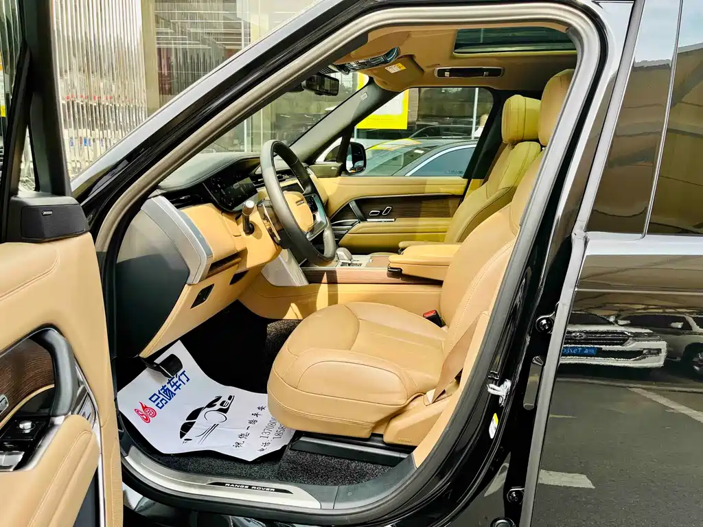 Land Rover Range Rover 2025 3.0 L6 400PS Long Wheelbase