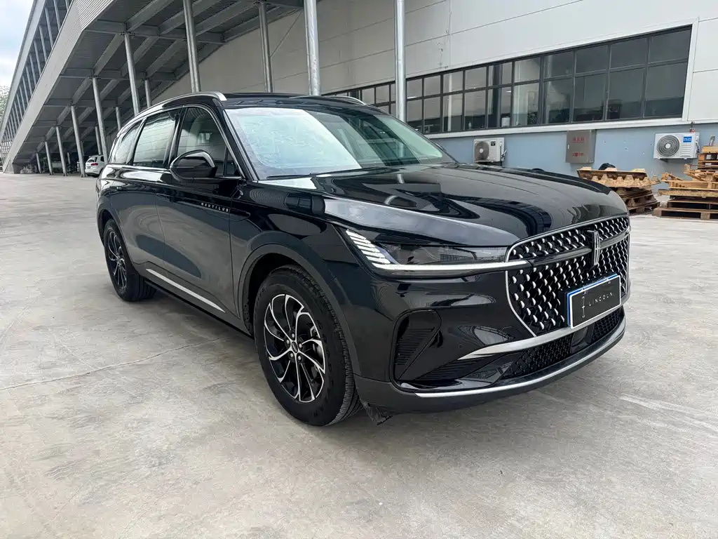 Lincoln Nautilus — миниатюра 3