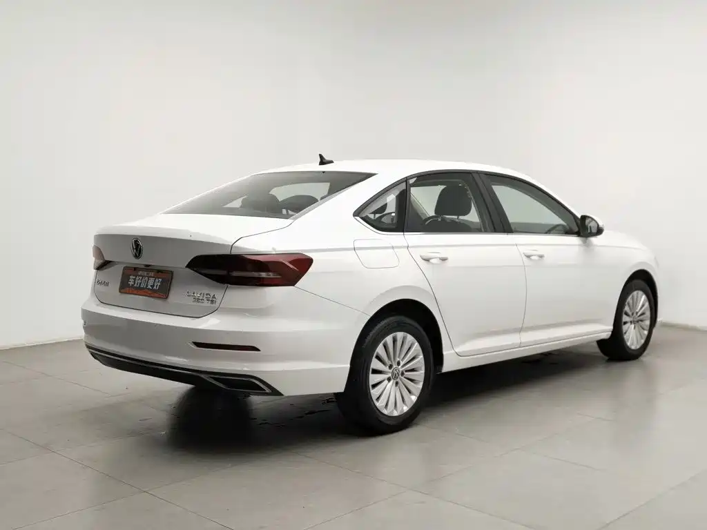 Volkswagen Lavida — миниатюра 2