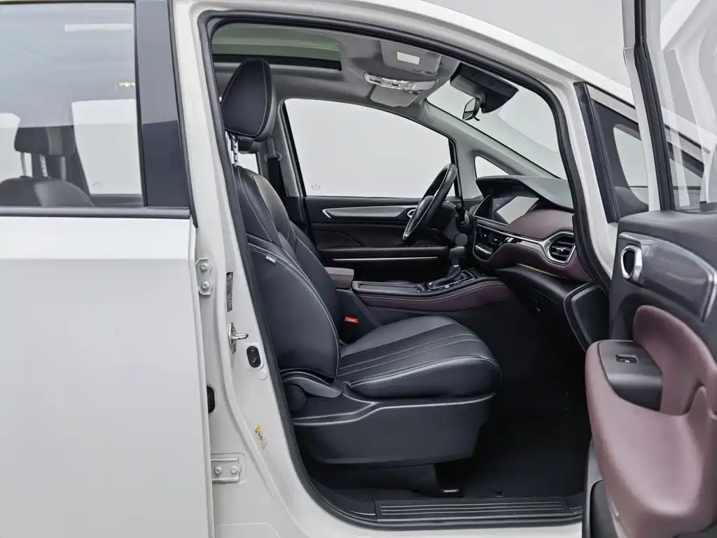 GAC Motor Trumpchi M6 — миниатюра 23