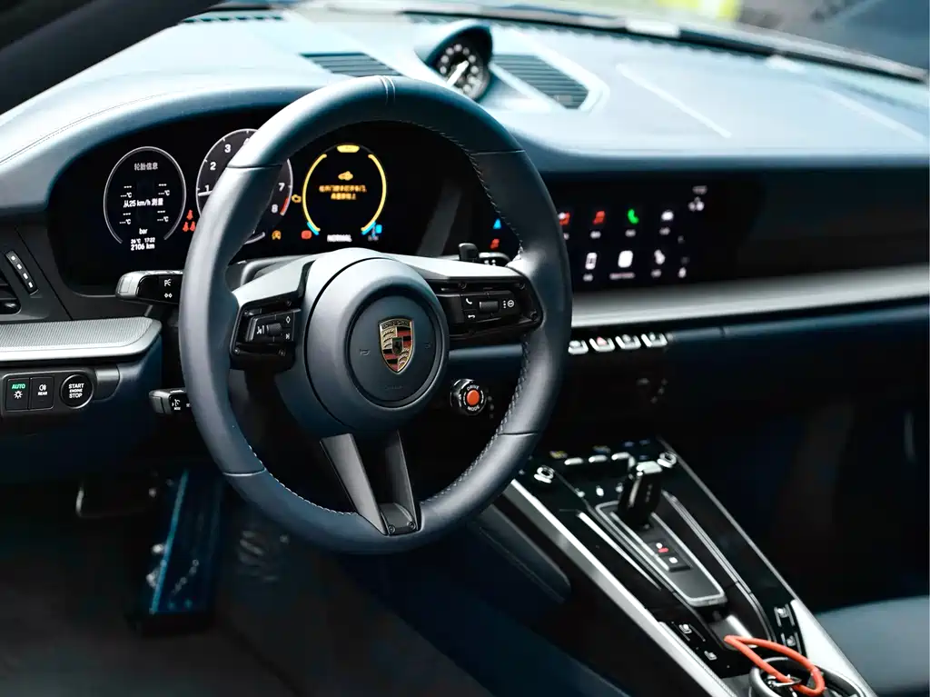 Porsche 911 2025 Carrera 3.0T