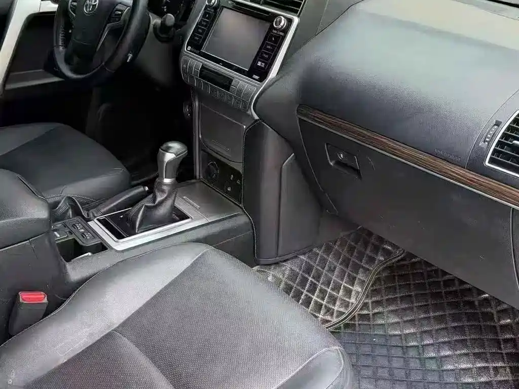 Toyota Land Cruiser Prado 2018 3.5L AT TX-L NAVI
