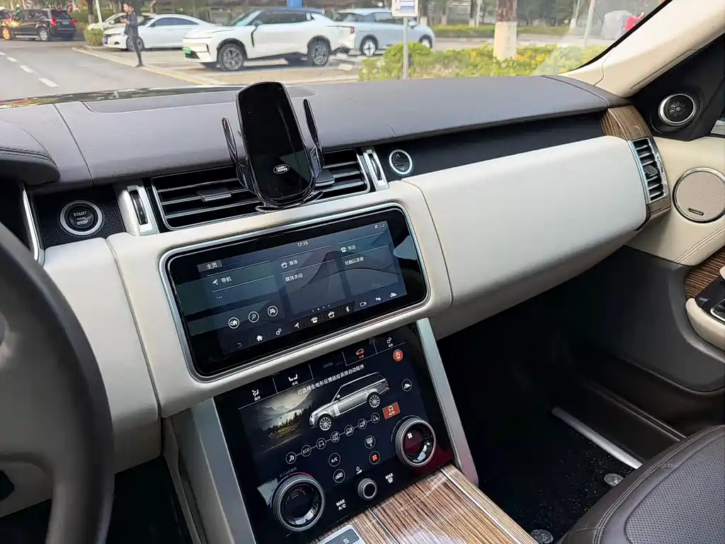 Land Rover Range Rover — миниатюра 10