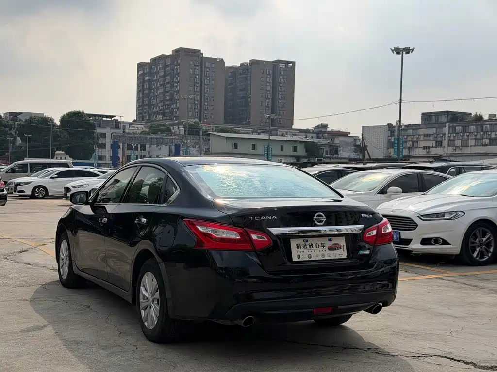 Nissan Teana — миниатюра 4