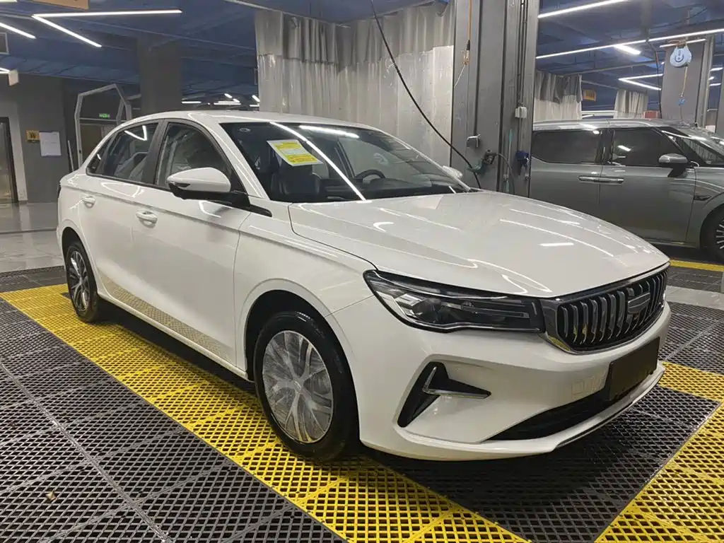 Geely Emgrand 2026 400 1.5L CVT