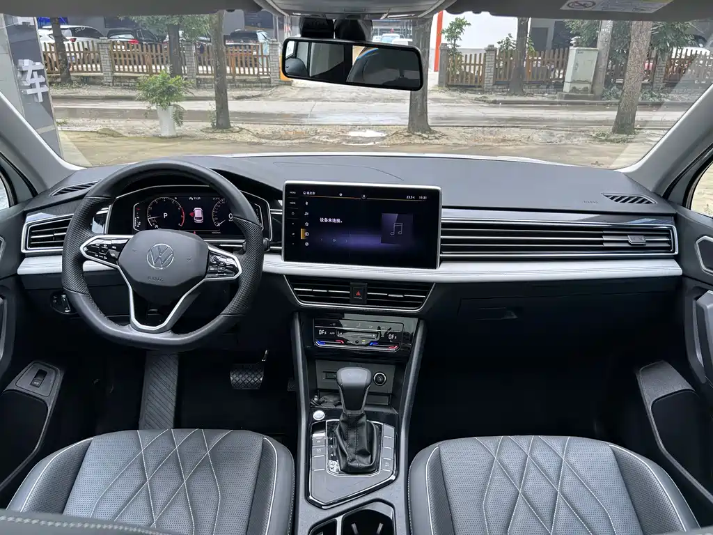 Volkswagen Tiguan L — миниатюра 5